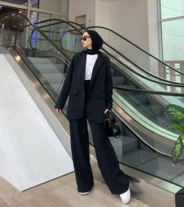5 Ide ootd dengan Jilbab Hitam | Bikin Penampilan Jadi Elegan