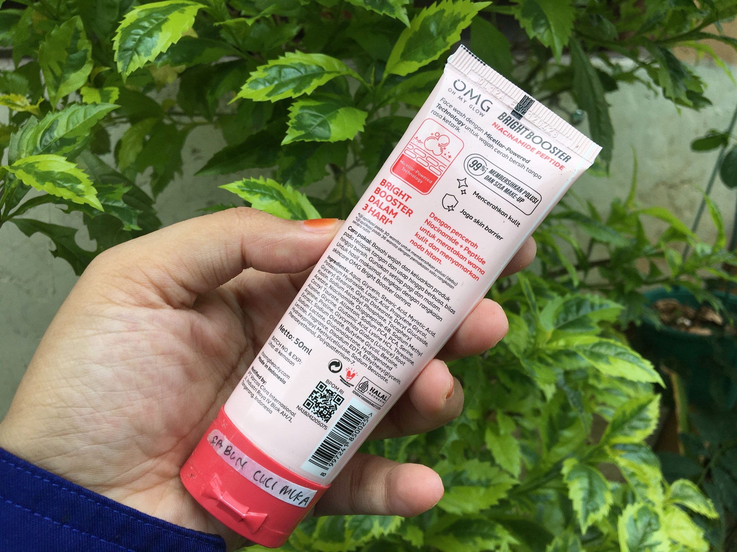 Review Omg Bright Booster Facial Wash | Bersih dan Cerah Seketika